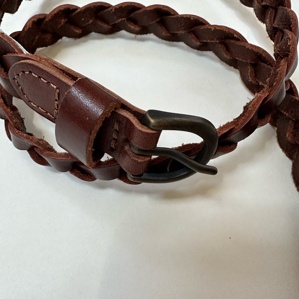 Lands’ End Kids Thin Leather Braided Belt - size Small (6/8)